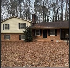 Building Photo - 112 Avon Ln