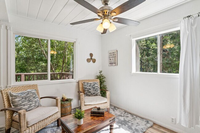 Foto del edificio - 794 Woodland Rd