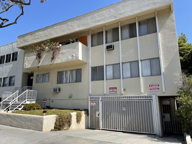 Front Of Building - 1216 N Formosa Ave