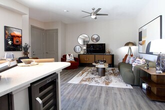 Building Photo - Notting Hill Apartments