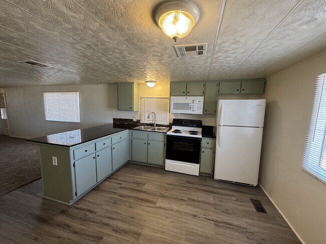 Foto del edificio - 16002 N 66th Dr