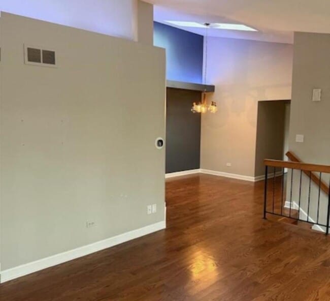 Building Photo - 9334 Drummond Dr