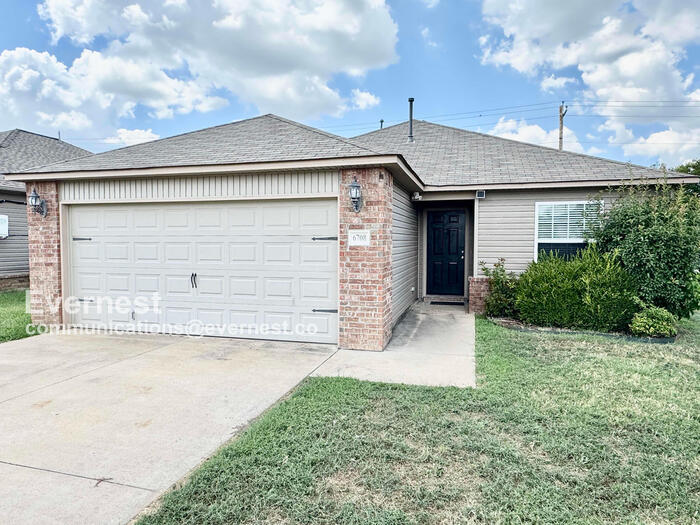 Foto principal - 6708 N 128th E Ave