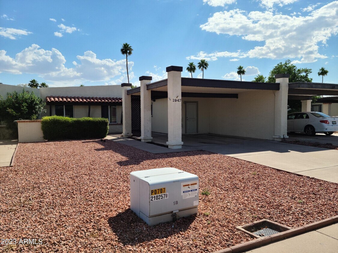 1947 E Del Sur Dr, Tempe, AZ 85283 House Rental in Tempe, AZ