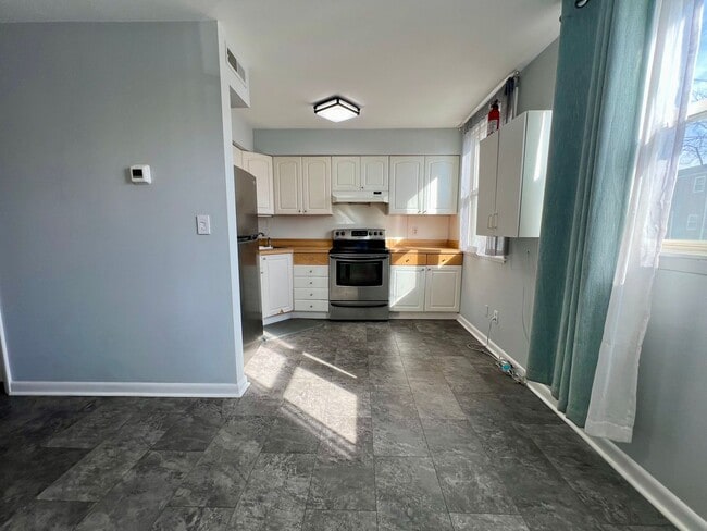 Building Photo - Beautiful 3bed-1.5 bath Home in Ambler!