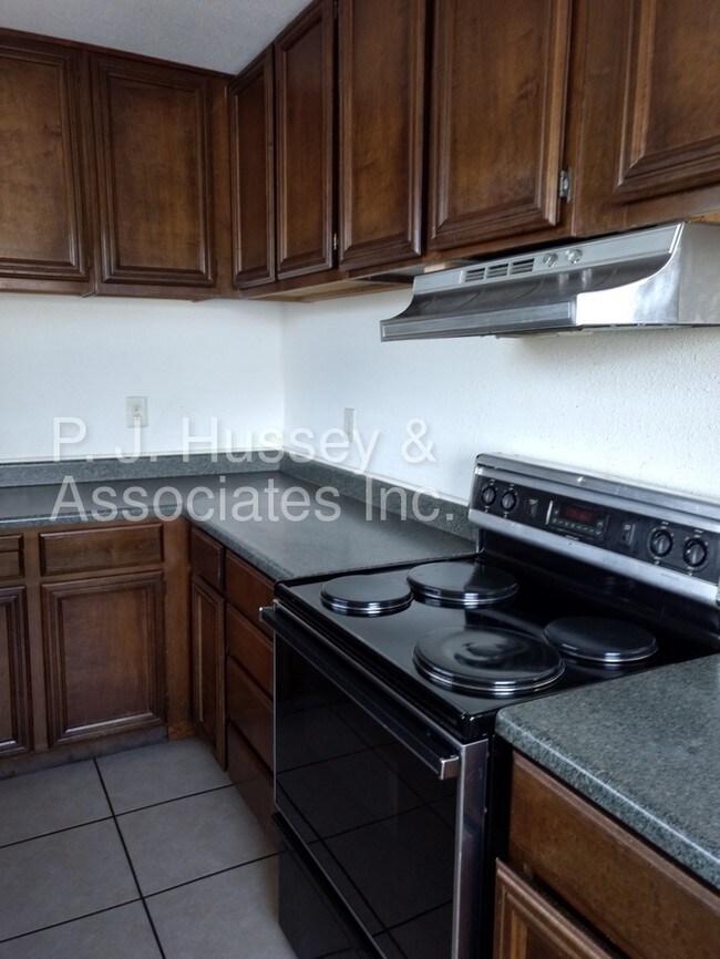 Building Photo - 3346 W Harmont Dr