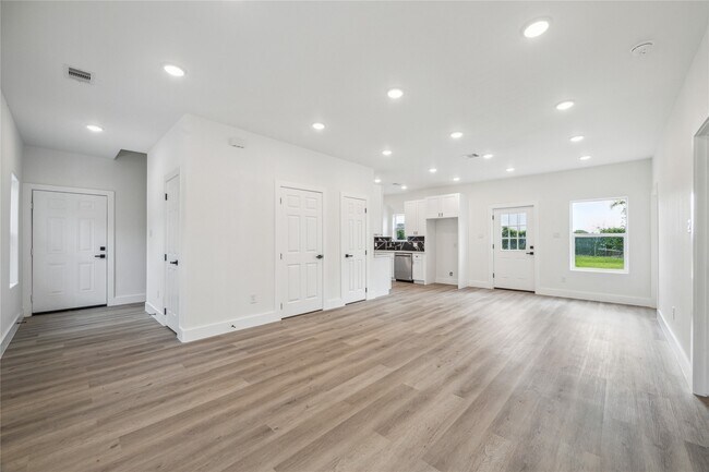 Foto del edificio - 3704 Avenue S