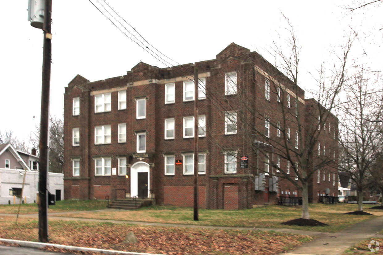 Primary Photo - Directions Apartments