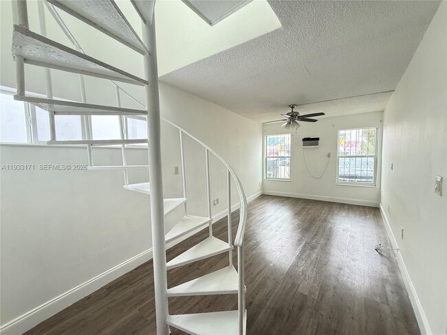 Foto del edificio - 761 SW 73rd Ct