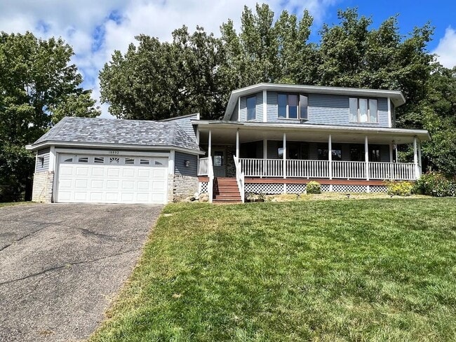 Building Photo - 18892 Orchard Ct