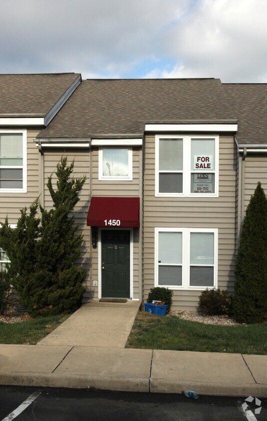 Primary Photo - 1450 Devon Ln