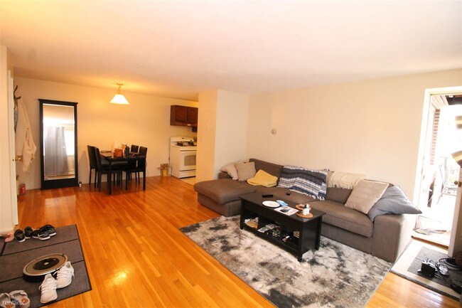 Foto del edificio - 2 br, 1 bath  - 80 Litchfield St # 5HG