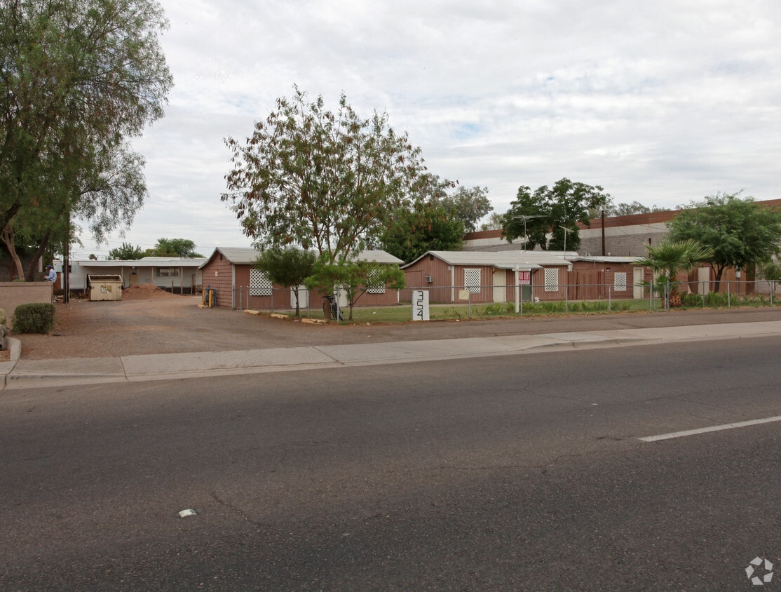 Primary Photo - Rausch Apts.