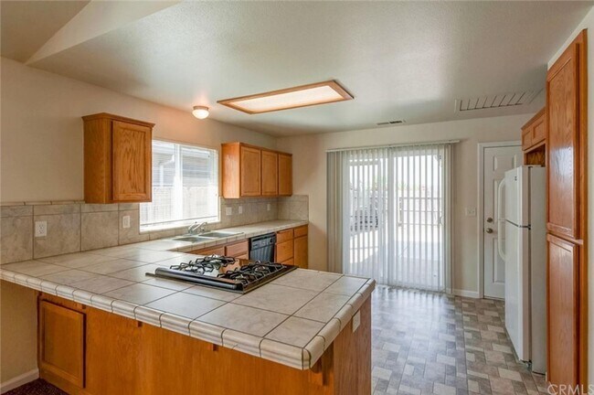 Foto del edificio - 3 Bed 2 Bath Near PV High & Bidwell Park