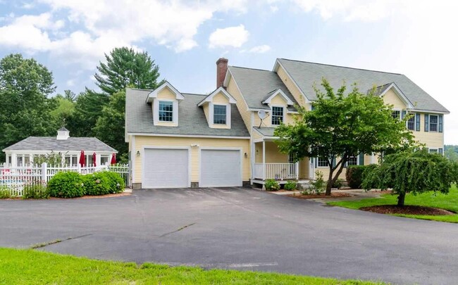 Building Photo - 66A Merrimack Rd