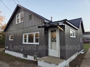 Building Photo - 515 S 10th St