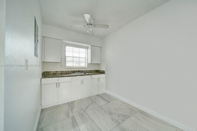 Foto del edificio - 40 NW 47th Ave