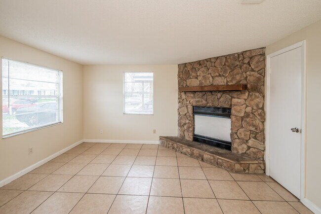 Building Photo - 7651 McCowan Dr