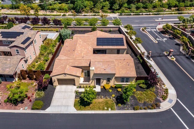 Foto del edificio - Amazing Home For Lease