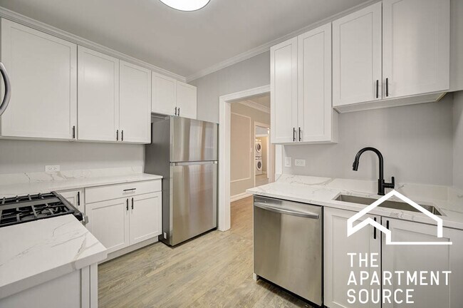 Foto del edificio - 1352 W Carmen Ave