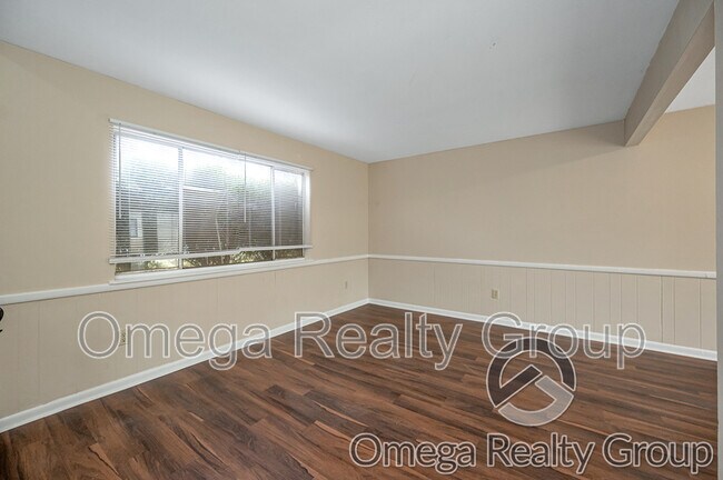 Building Photo - 1300 Coosa Pines Dr