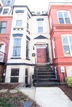 Building Photo - 638 Q St NW