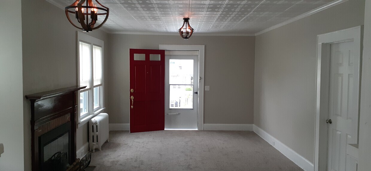 254 Culloden Rd Unit 1, Stamford, CT 06906 Apartments in Stamford, CT