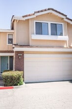 Building Photo - 7894 Gate Way