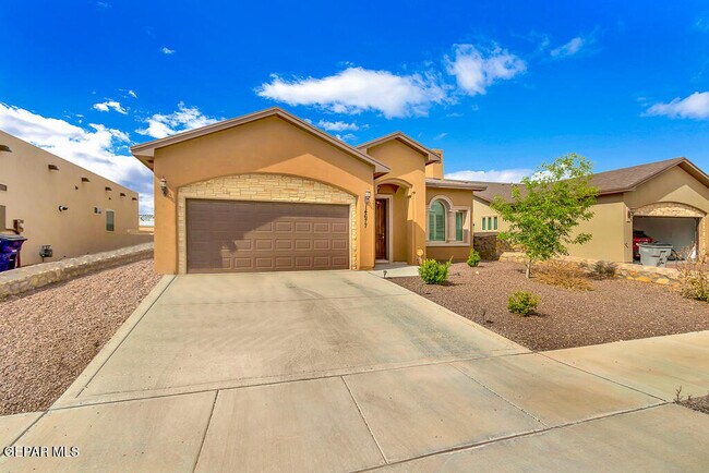 Building Photo - 14677 Rockbridge