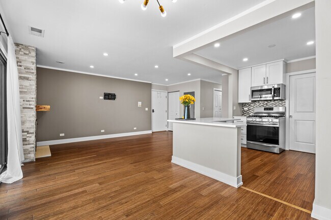 Building Photo - 327 Wildberry Ct