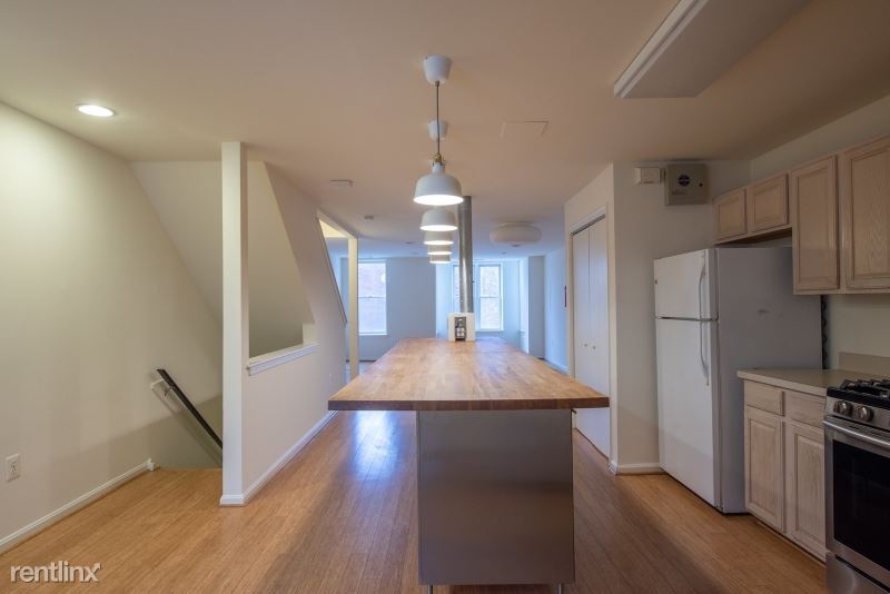 Primary Photo - 1454 Fairmont St NW