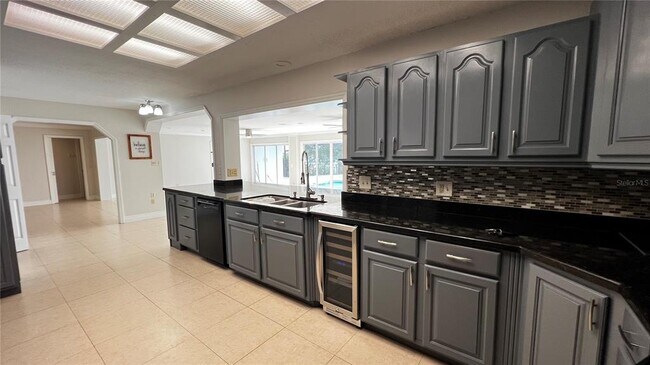 Foto del edificio - 8625 Vista Shores Ct