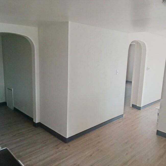 Building Photo - Fort Morgan Tri-plex