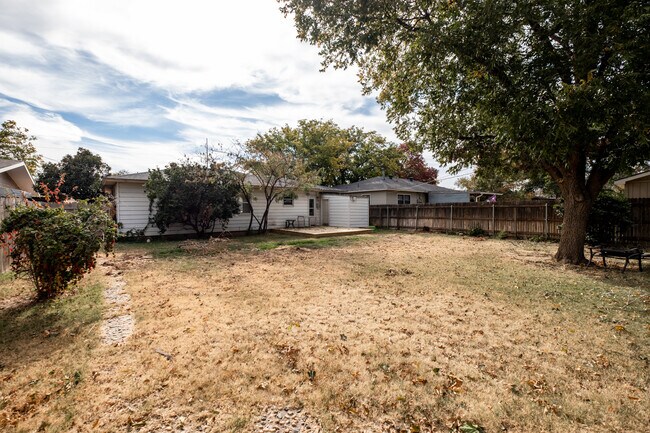 Building Photo - 3506 33rd St