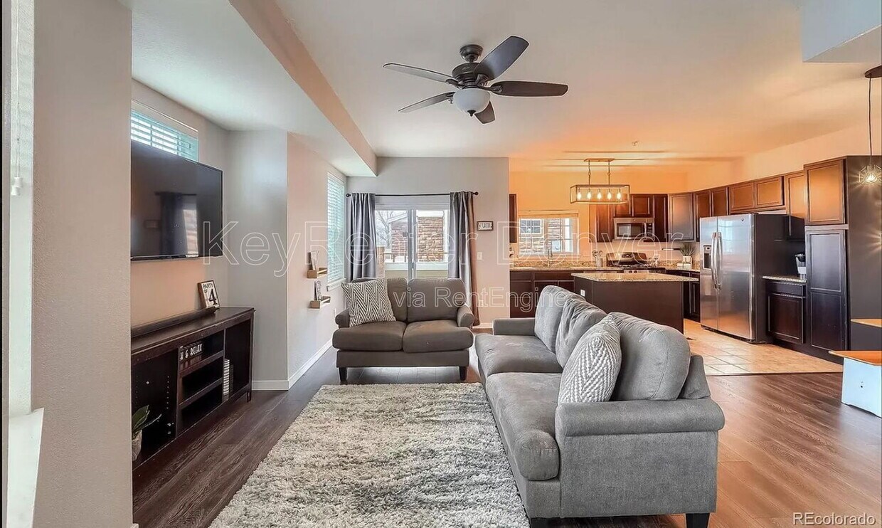 Foto principal - 12872 Jasmine St