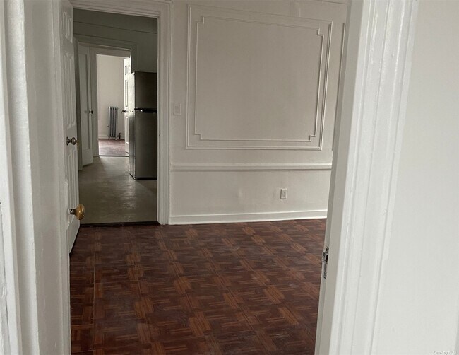 Foto del edificio - 32-45-45 81st St