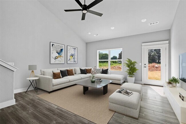 Foto del edificio - 718 Sun Meadows Loop