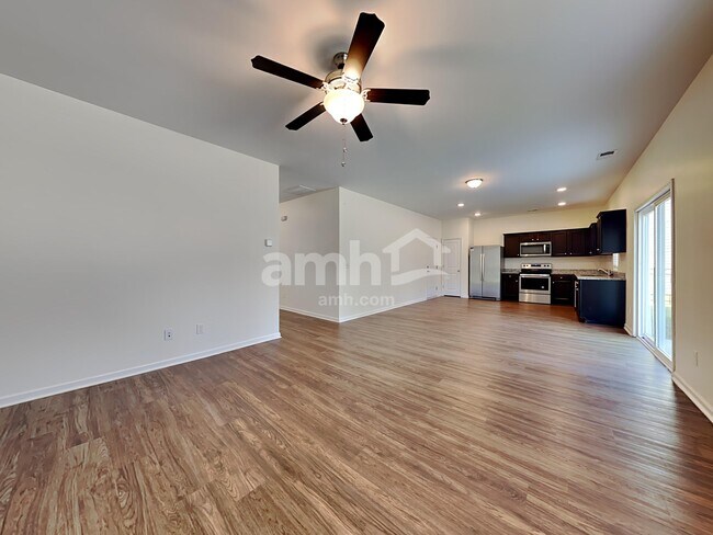 Foto del edificio - 136 Orion Way