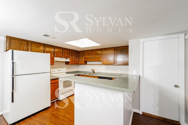 Foto del edificio - Discover Comfort and Convenience