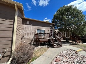Building Photo - 6533 Foxdale Cir