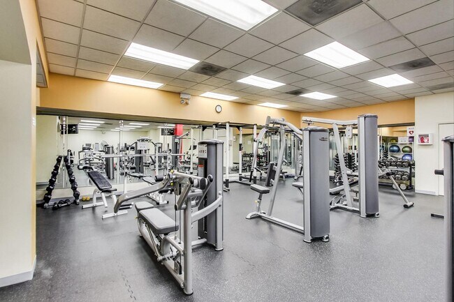 Foto del edificio - 3200 N Lake Shore Dr
