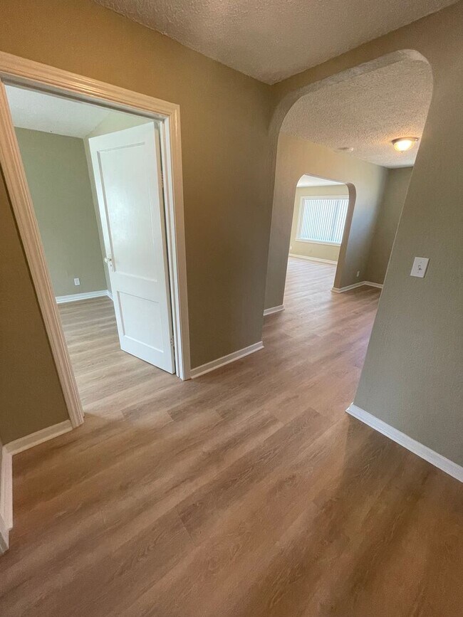 Foto del edificio - Fully Remodeled Home on Large Lot!