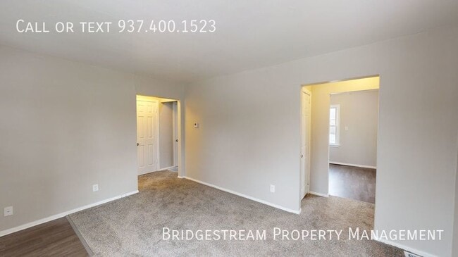 Building Photo - Updated 3 bedroom, 1 bath half double with...
