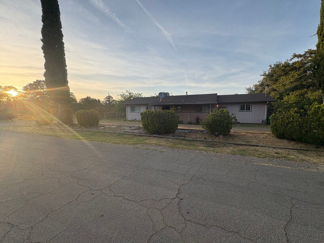 Foto principal - 20208 Lago St