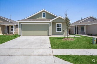 Building Photo - 3200 Coyote Way