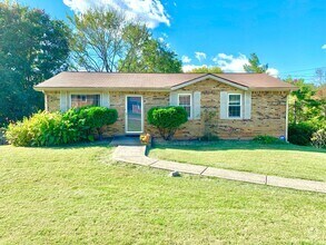 Building Photo - 2707 Dove Ct