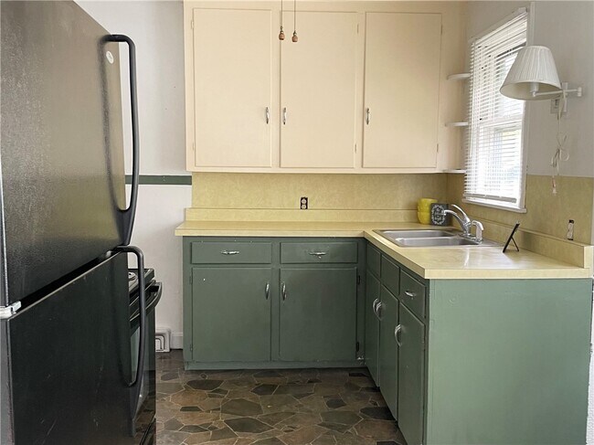 Foto del edificio - 560 Beecher St