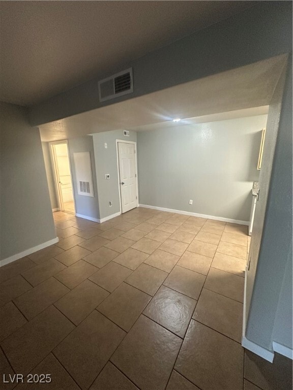 Building Photo - 950 Seven Hills Dr