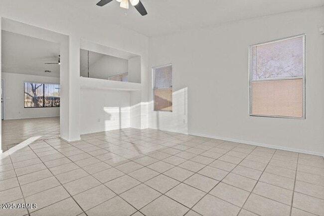 Building Photo - 2171 S Portland Ave