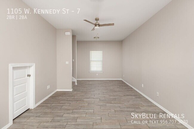 Foto del edificio - 1105 W Kennedy St